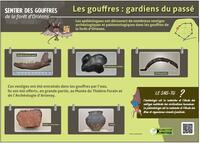 Panneau N°8 Les découvertes archéologiques et paléontologiques dans les gouffres Panneau N°8 Les découvertes archéologiques et paléontologiques dans les gouffres